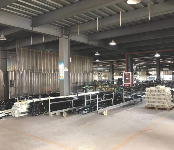 Inside the JINXIN fiberglass production workshop